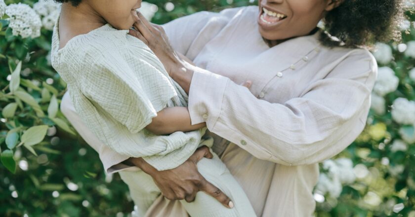 WeekInkiesta Mamme immigrate: storie di integrazione in Sicilia