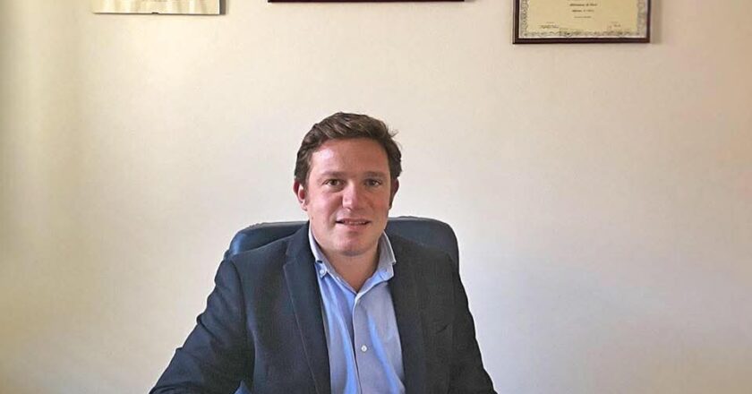 Educazione tra ideali e realtà: intervista al prof. Vigneri”