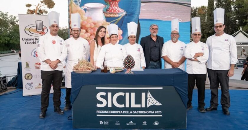Sicily Food Vibes – Caltagirone, 18-20 Luglio 2025: Un racconto sensoriale alla Villa Comunale