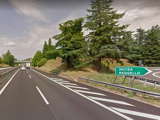 Divieto di sorpasso ai mezzi pesanti: quando una “sperimentazione” diventa un caso politico-istituzionale
