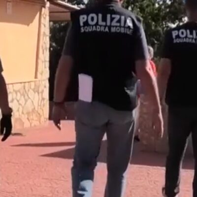 Gela, esplosivi, droga e pistola clandestina: fermato un 43enne